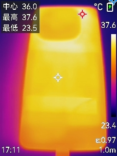 首搭Q2自研电竞芯！ iQOO 13全面评测：不仅是一款性能旗舰 还是年度最佳全能水桶机